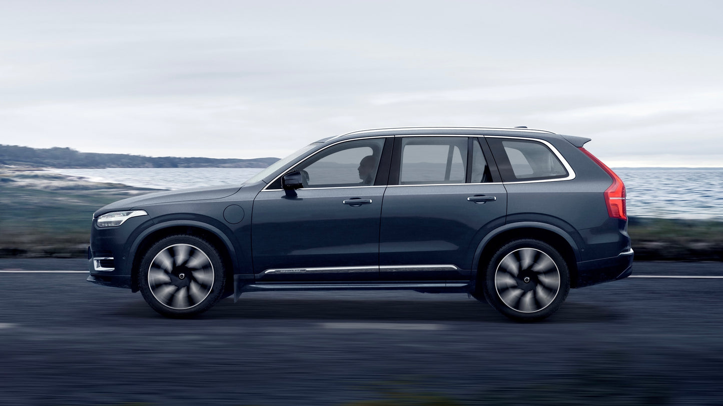 XC90 Recharge T8 AWD (455ps)