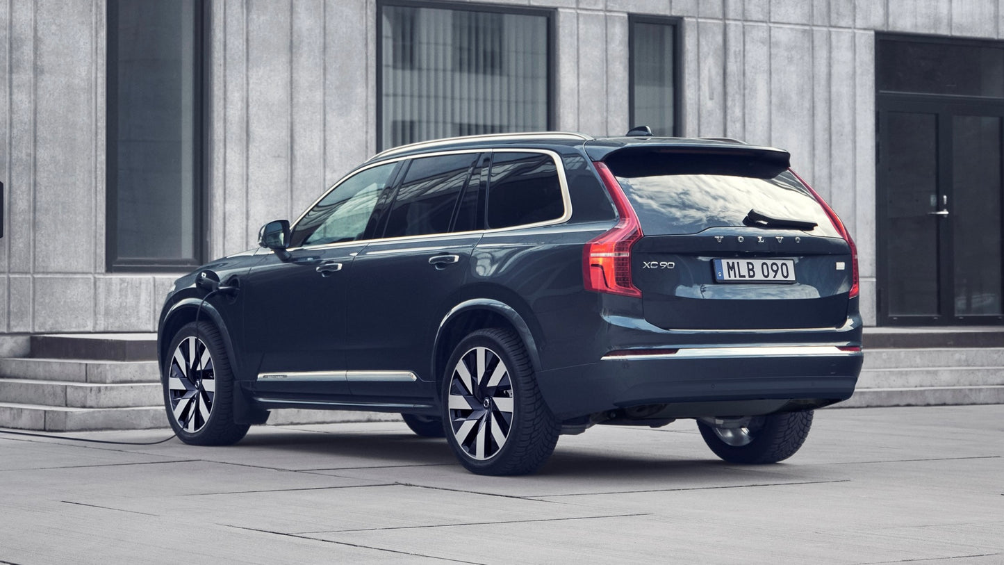 XC90 Recharge T8 AWD (455ps)