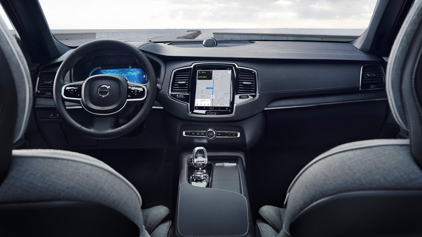 XC90 Recharge T8 AWD (455ps)