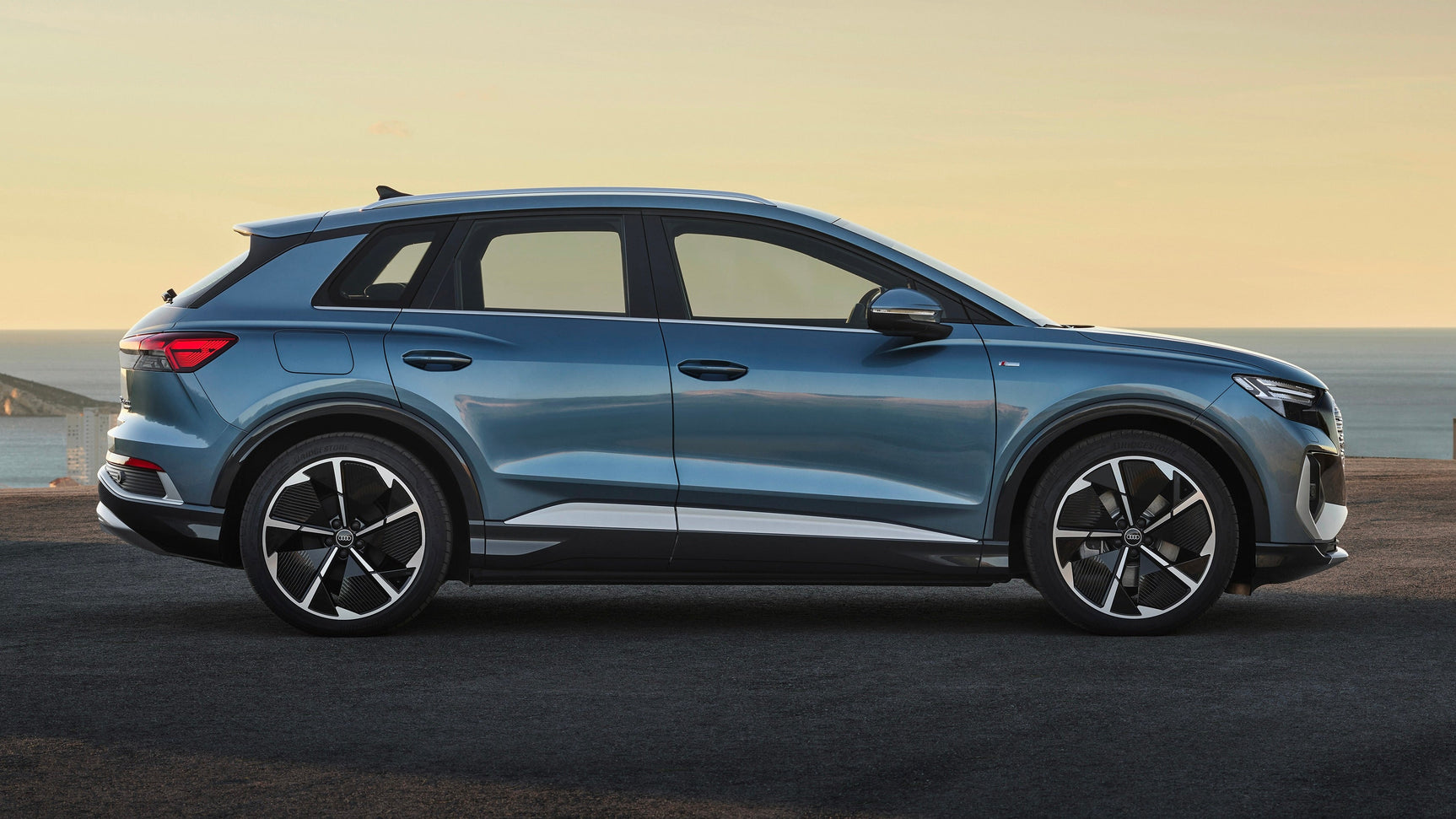 Q4 55 e-tron quattro (340ps) - araçvefiyat